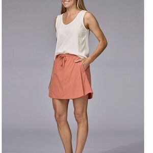 NWT PATAGONIA Women's Fleetwith Skort Skirt Shorts -Sienna Clay